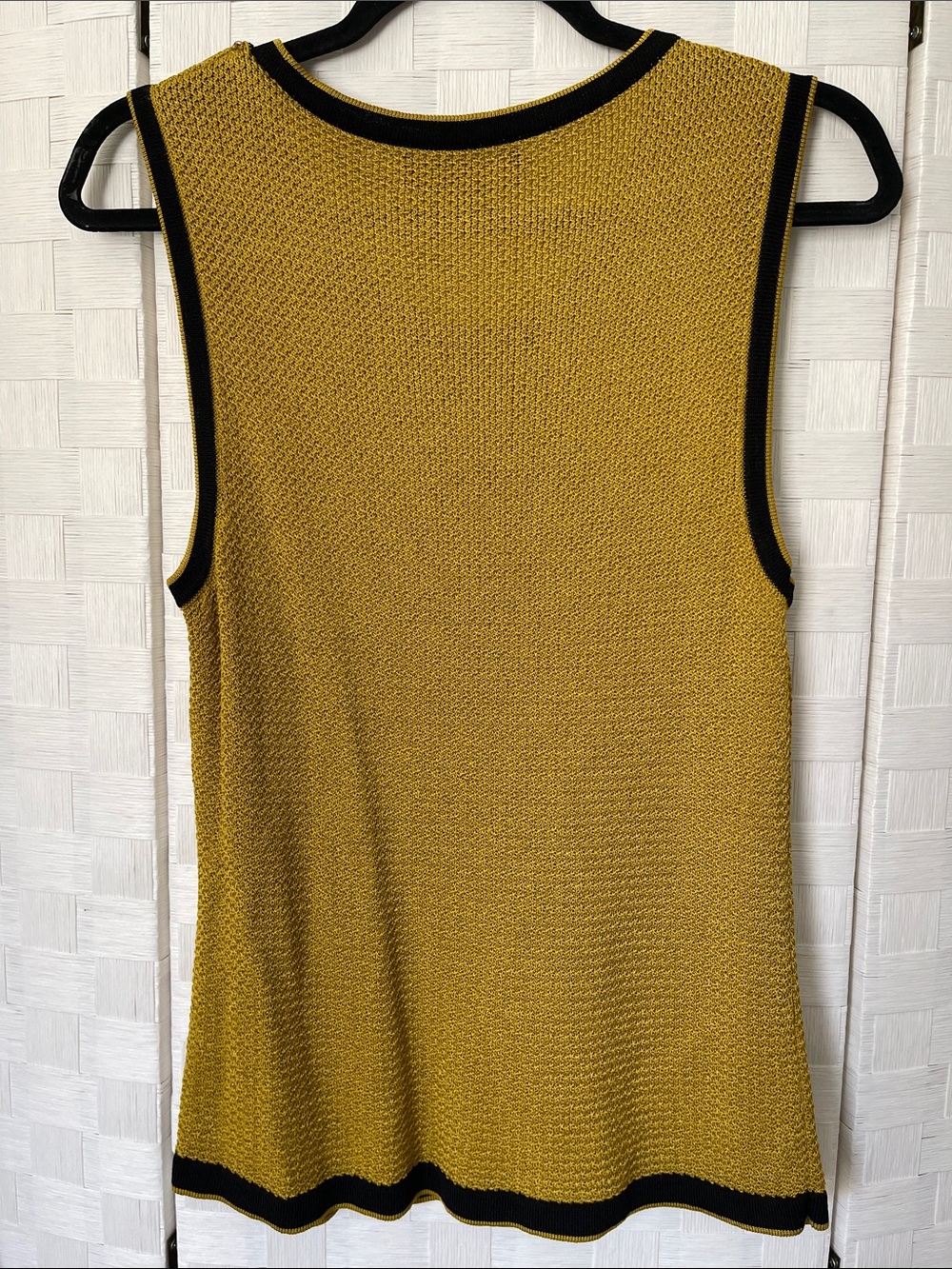 Jones New York Gold Knit Chain Top✨ - Picture 7 of 7
